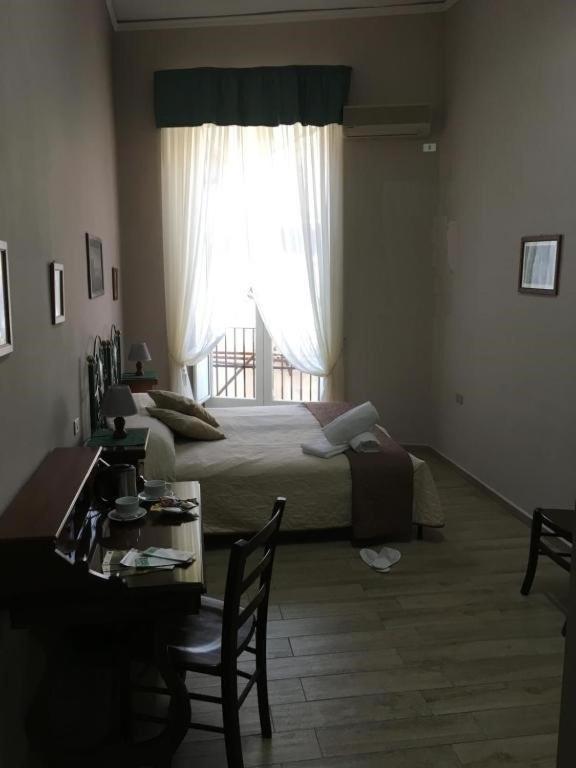 Soggiorno Paradiso เนเปิลส์ ภายนอก รูปภาพ